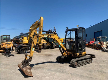 Mini escavadeira CATERPILLAR 302.7DCR