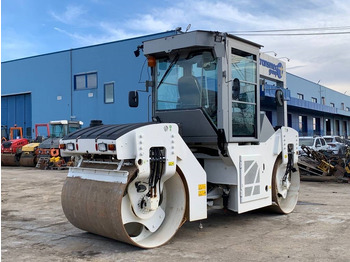 Compactador de asfalto CATERPILLAR