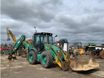 Retroescavadeira JCB 3CX
