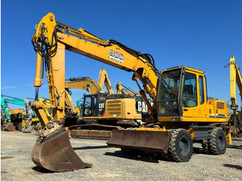 Escavadeira de rodas LIEBHERR A 900