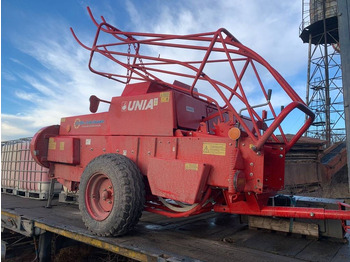 Enfardadeira de fardos quadrados UNIA