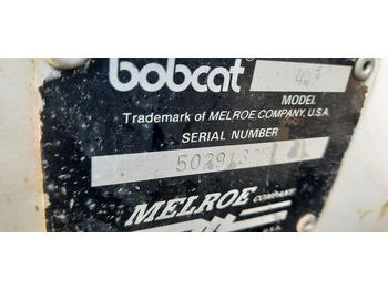 Mini pá carregadora Bobcat 443 4x4 Radlader: foto 4