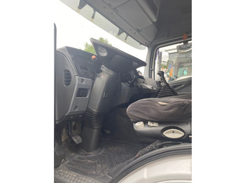 Tractor Mercedes-Benz 1833LS G.Haus/Hochdach: foto 4 Tractor Mercedes-Benz 1833LS G.Haus/Hochdach: foto 4