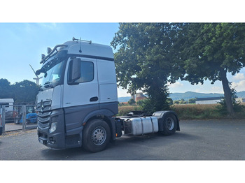 Tractor MERCEDES-BENZ Actros 1851