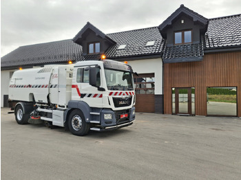 Varredora urbana BUCHER