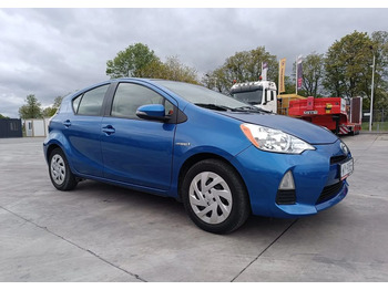 Automóvel TOYOTA