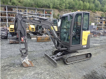 Mini escavadeira VOLVO EC20D