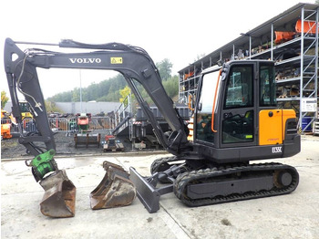 Mini escavadeira VOLVO EC55C