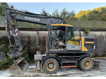 Escavadeira de rodas VOLVO EW180