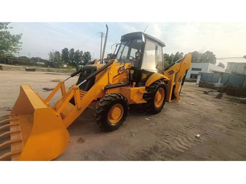 Retroescavadeira 2019 JCB 3CX: foto 4