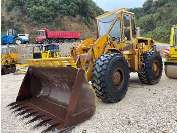 Pá carregadora de rodas CATERPILLAR 966C
