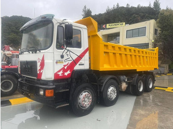 Camião basculante MAN 35.422