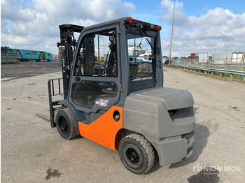 Empilhador a diesel TOYOTA FDF 30