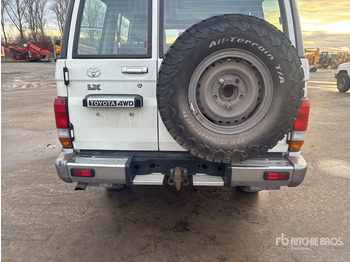 SUV 2020 Toyota Land Cruiser 4WD SUV: foto 5 SUV 2020 Toyota Land Cruiser 4WD SUV: foto 5