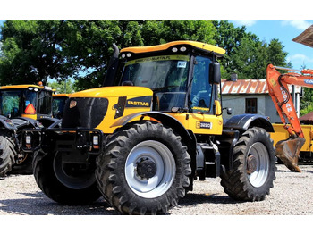Trator JCB