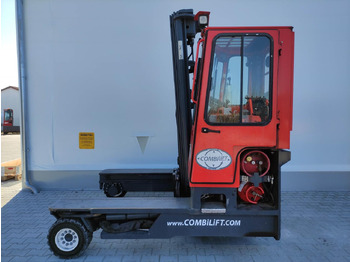 Empilhador COMBILIFT