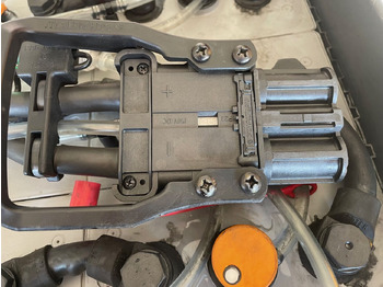 Bateria automotiva para Equipamento de movimentação Exide 80V   6 PZS 930: foto 4