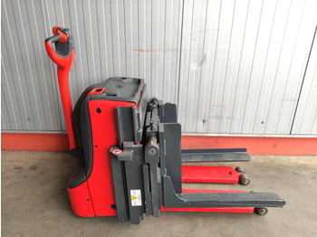 Stacker Linde T20 *Sonderbau-Batteriewechselwagen-388*: foto 2