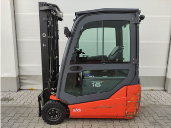 Empilhador elétrico TOYOTA