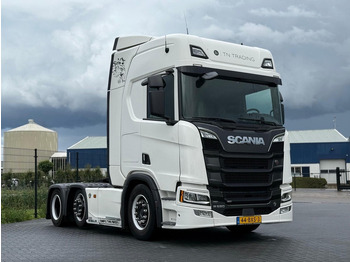 Tractor SCANIA R 520