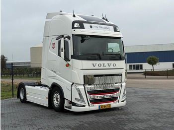 Tractor VOLVO FH13 460