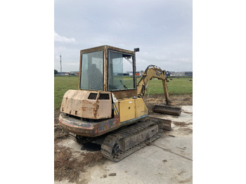 Mini escavadeira KOMATSU PC30-5: foto 2