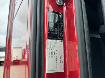 Tractor Mercedes-Benz Actros 2148 Giga Space Full Spoiler: foto 2