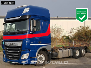 Camião transportador de contêineres/ Caixa móvel DAF XF 480