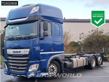 Camião transportador de contêineres/ Caixa móvel DAF XF 480