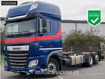 Camião transportador de contêineres/ Caixa móvel DAF XF 480