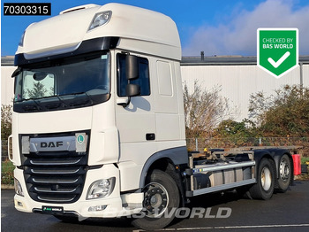 Camião transportador de contêineres/ Caixa móvel DAF XF 480