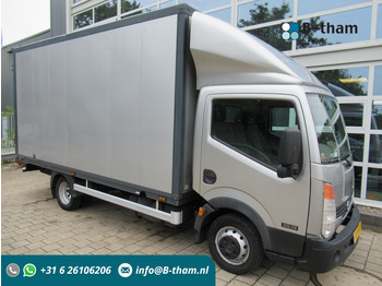 Camião furgão NISSAN