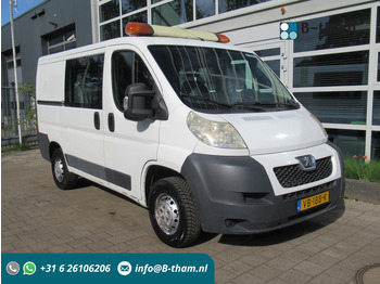 Furgão compacto PEUGEOT Boxer