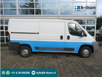 Furgão compacto PEUGEOT Boxer