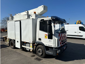 Caminhão com plataforma aérea IVECO EuroCargo 120E