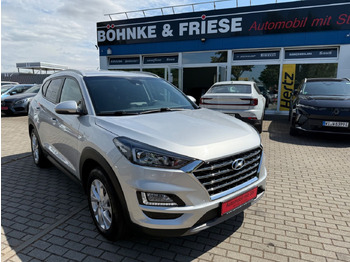 SUV HYUNDAI