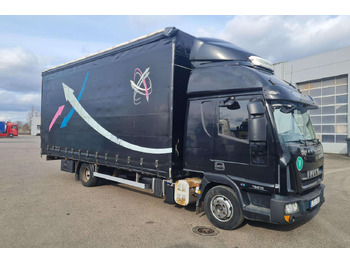 Camião de lona IVECO