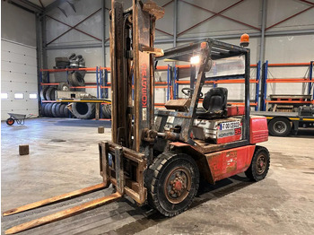 Empilhador a diesel KOMATSU