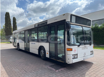 Ônibus suburbano MERCEDES-BENZ