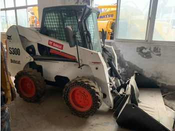 Mini pá carregadora BOBCAT S300