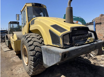 Compactador BOMAG