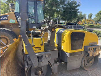 Compactador de asfalto DYNAPAC