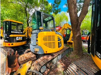 Mini escavadeira KOMATSU PC55MR-2