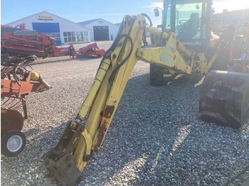 Retroescavadeira New Holland LB 115B: foto 3