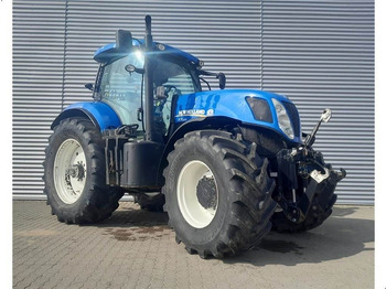 Trator NEW HOLLAND T7.220