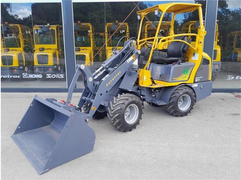Carregadora articulada EUROTRAC