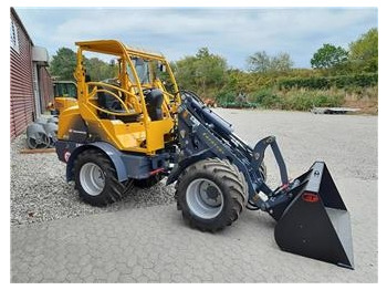 Carregadora articulada EUROTRAC