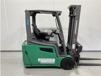 Empilhador elétrico JUNGHEINRICH EFG