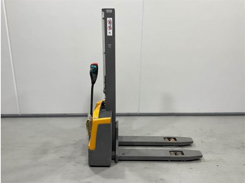 Stacker JUNGHEINRICH EJC