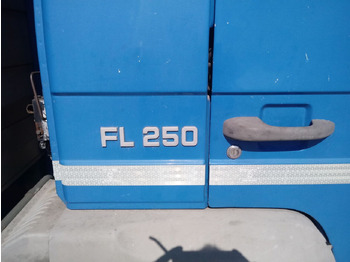 Camião furgão Volvo FL6.250: foto 3
